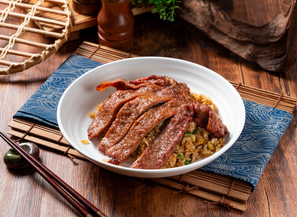 鐵路排骨炒飯$125